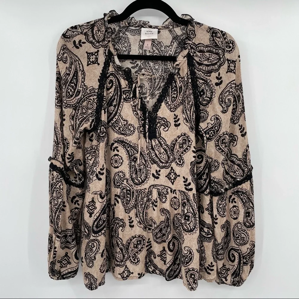 Knox Rose Beige & Black Paisley Print Boho Blouse - Picture 3 of 15